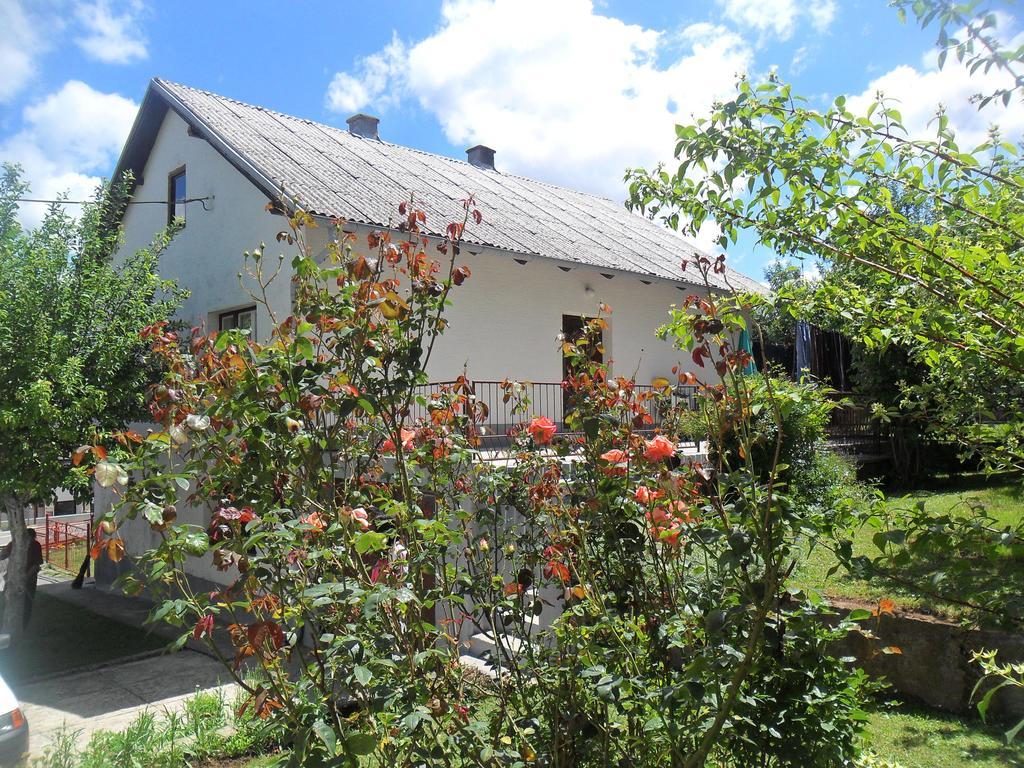 Guest House Olbina Korenica Extérieur photo