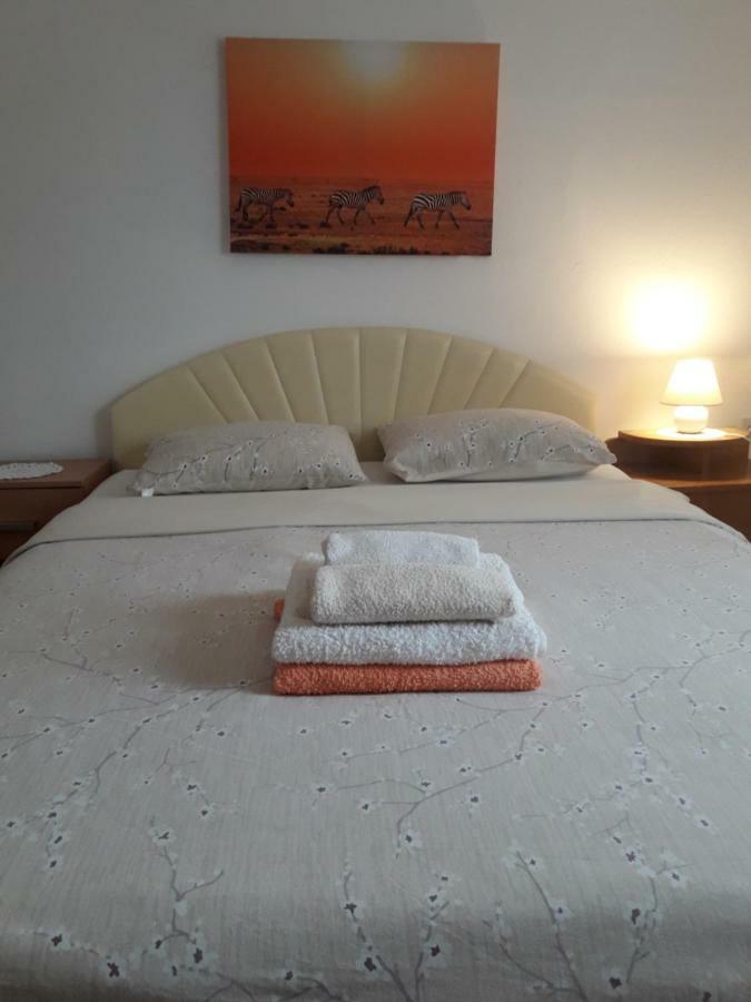 Guest House Olbina Korenica Extérieur photo