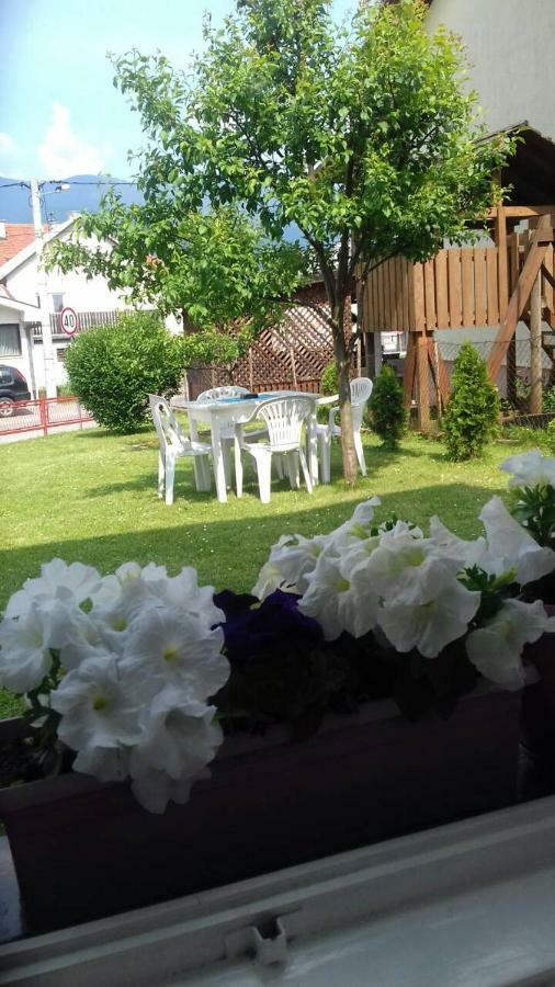 Guest House Olbina Korenica Extérieur photo